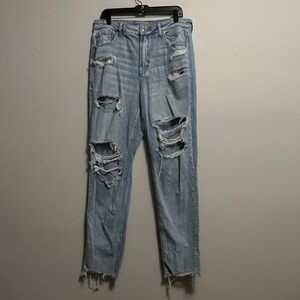 American Eagle Outfitters Mom Jean Distressed Light Blue Denim 14 X- Long